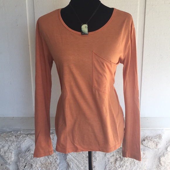 Charlotte Russe Tops - 🟠3/$25 Charlotte Russe orange long sleeve tee